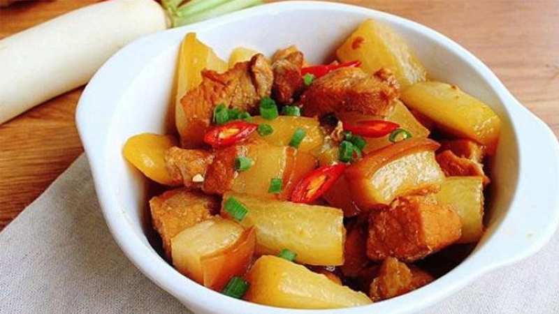 Thịt ba chỉ kho củ cải trắng Bỏ túi ngay 10 món ngon từ thịt ba chỉ siêu hấp dẫn