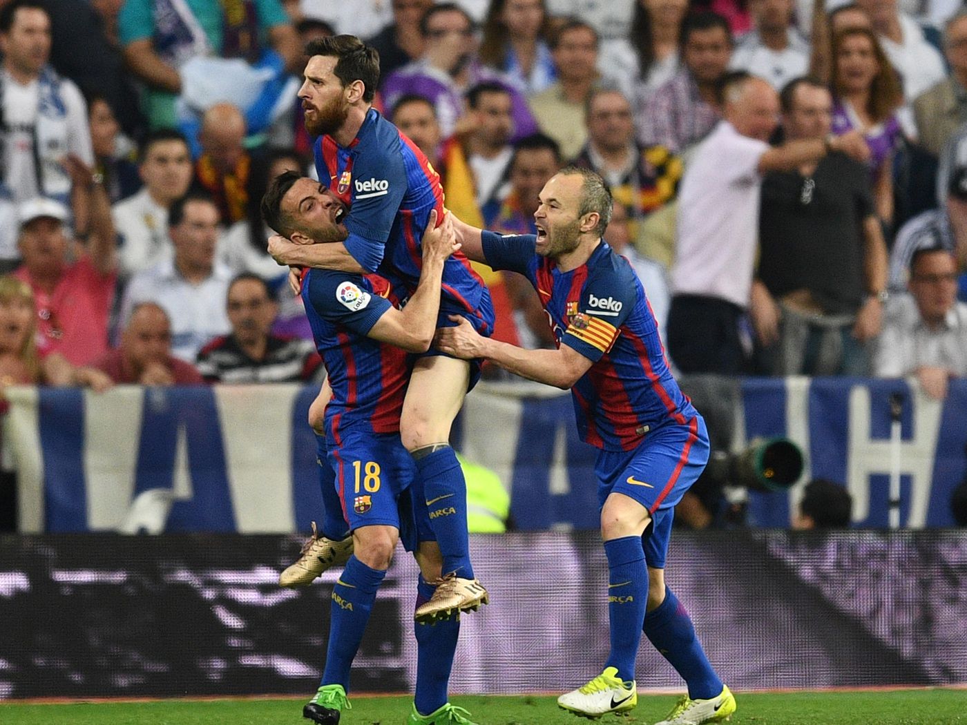 Real Madrid vs. Barcelona, La Liga 2017: Final Score 2-3, Lionel Messi wins El Clásico - Barca Blaugranes