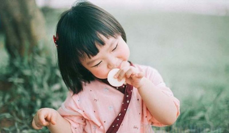 Nằm mơ thấy con gái có ý nghĩa gì? Con số may mắn