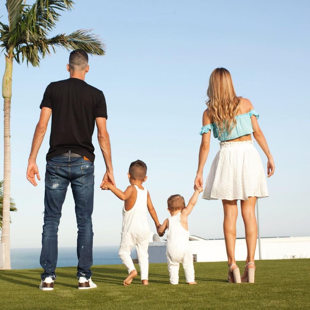 Elena Galera là ai? Gặp gỡ bạn gái của Sergio Busquets