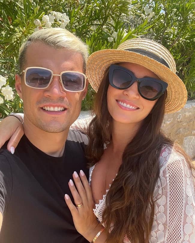 Granit Xhaka - Tiểu sử, Tuổi, Giá trị ròng, Chiều cao, Sự nghiệp, Đã kết hôn, Sự thật