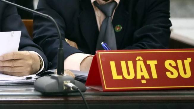 Luật sư là ai? Tiêu chuẩn luật sư