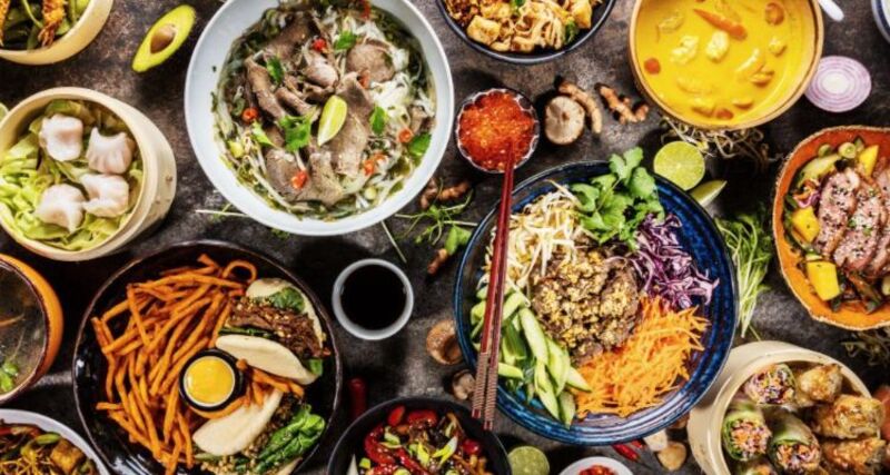 Mơ thấy ăn tiệc - Ghi nhớ điều này để cuộc sống luôn ấm no, hạnh phúc